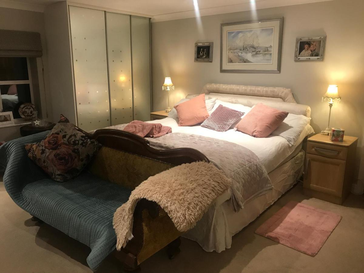 The Master Suite, Enjoy The Countryside In Style Ashover ภายนอก รูปภาพ
