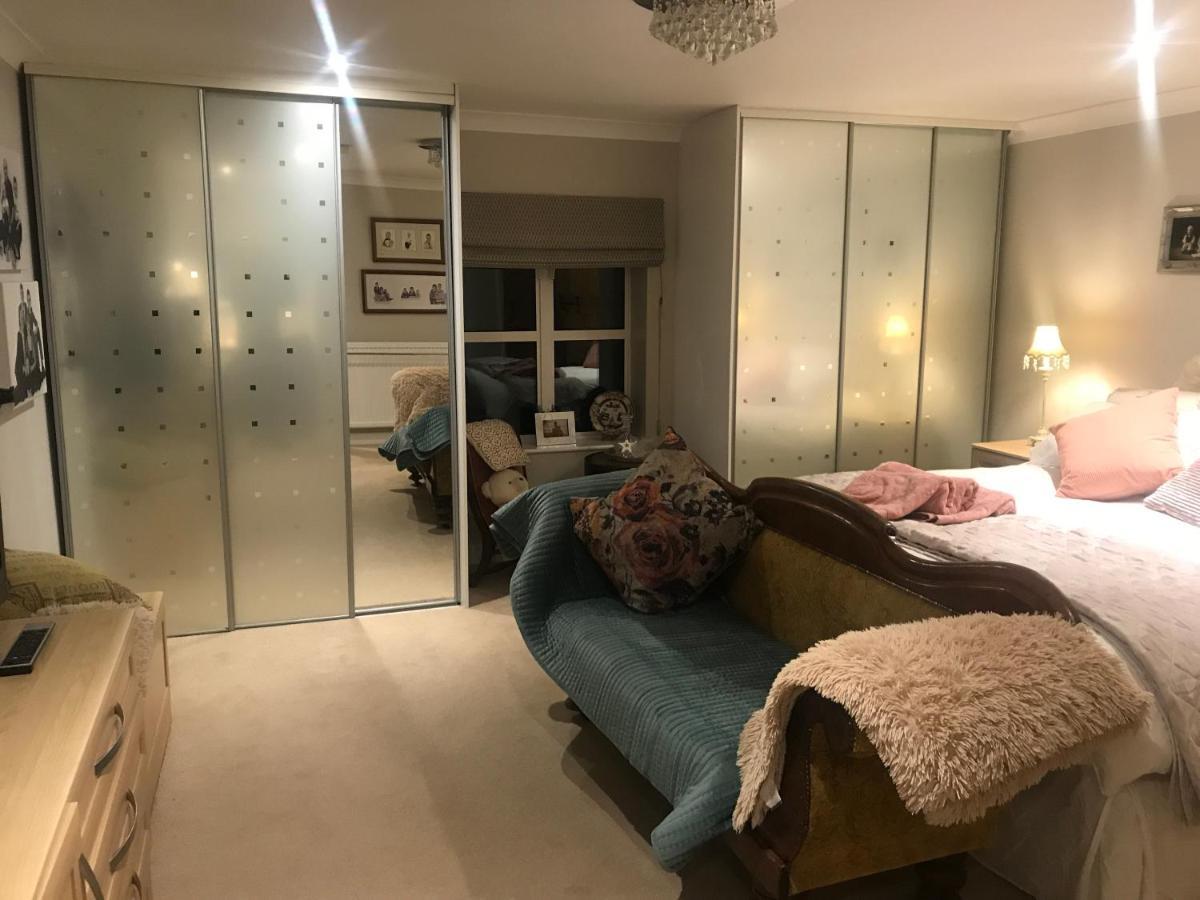 The Master Suite, Enjoy The Countryside In Style Ashover ภายนอก รูปภาพ